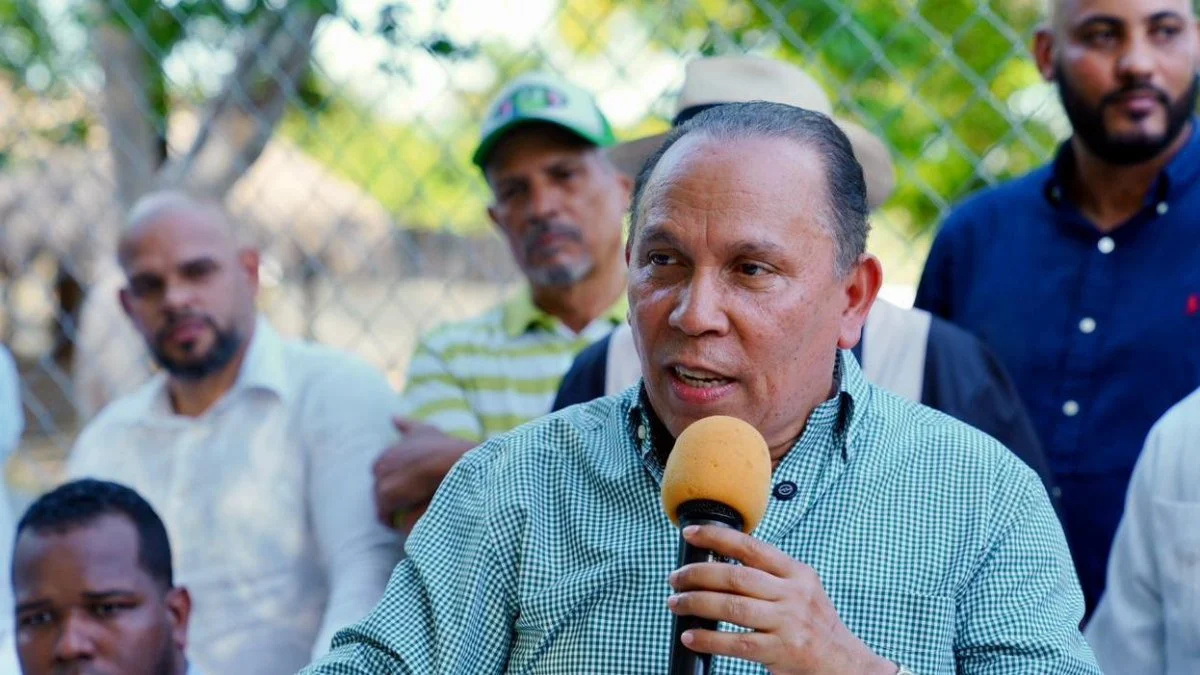 Radhamés Jiménez califica al gobierno de “insensible” por dar la espalda a la juventud