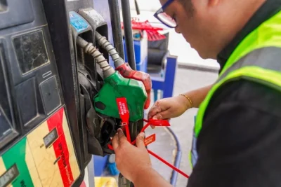 Gobierno baja el GLP y los combustibles regulares