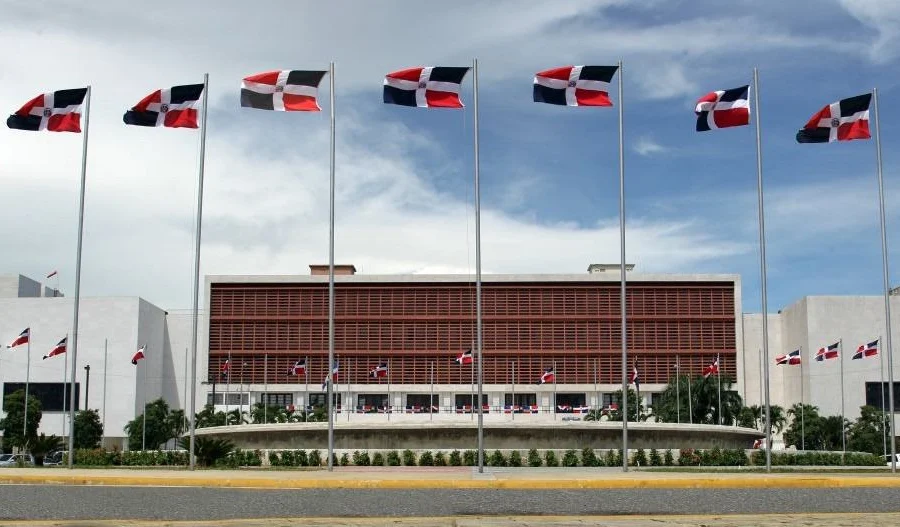 Diputados proponen modificar el Código Penal para proteger la libertad de expresión en casos de interés público