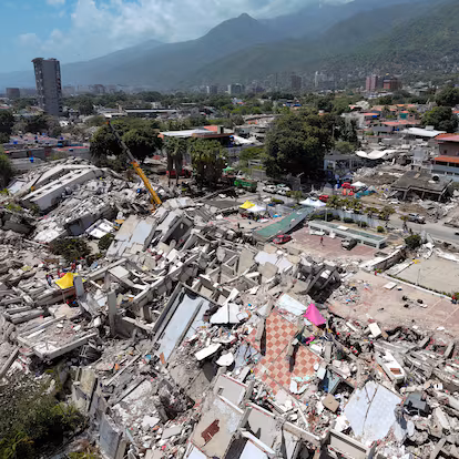 Sobrevivientes de los terremotos en Venezuela destacan la ayuda internacional y denuncian la ausencia del Gobierno