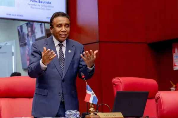 Félix Bautista propone derecho a libertad de expresión sea despenalizado con sanciones punitivas