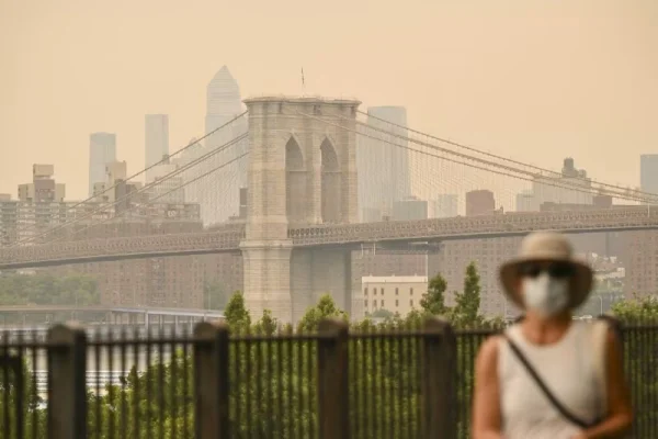 Humo peligroso de incendios forestales en Canadá afecta a EEUU