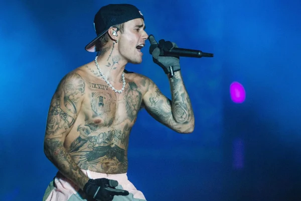 Justin Bieber se suma a Shakira, Madonna y BTS en el show de medio tiempo del Mundial