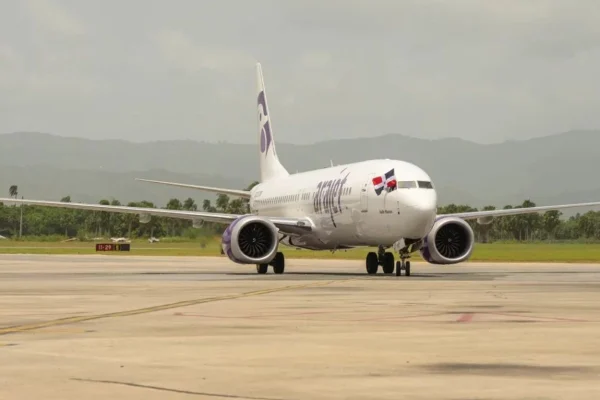 Arajet realiza su primer vuelo hacia Venezuela para llevar ayuda humanitaria