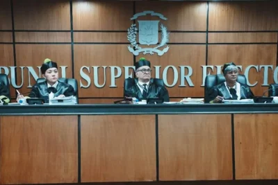 TSE declina y remite al Tribunal Constitucional caso de encuestas electorales