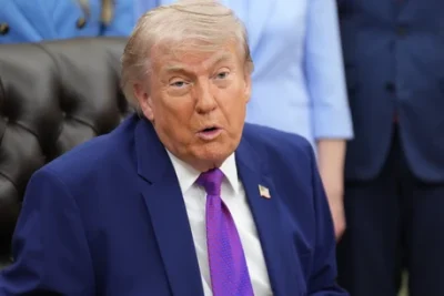 Trump restablece el cerco naval a Irán y anuncia cobro del 20 % a buques que crucen Ormuz