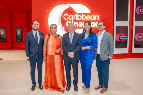 Caribbean Cinemas inaugura su nuevo complejo de cines en Ágora