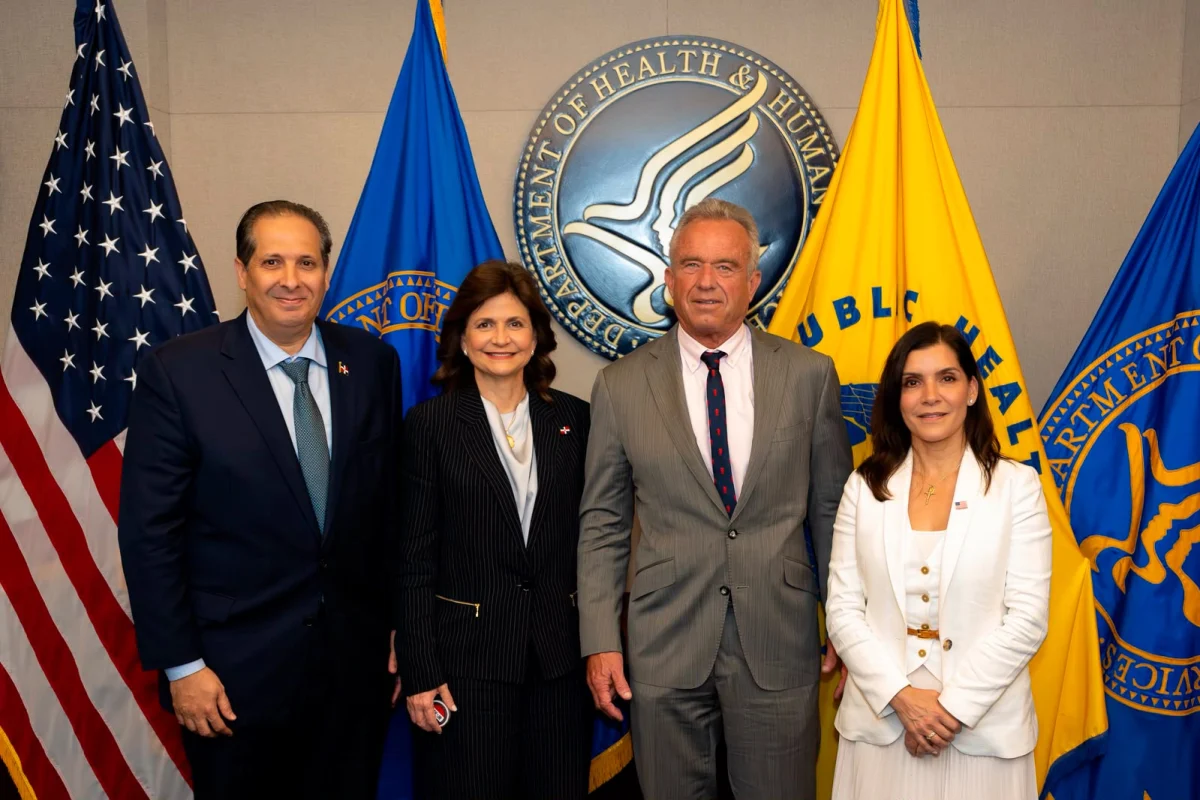 Vicepresidenta Peña y ministro Atallah fortalecen cooperación sanitaria con EE.UU.
