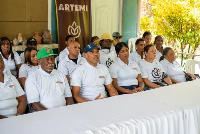 ARTEMI denuncia intentos de grupos externos de ocupar espacios públicos en playas de Miches