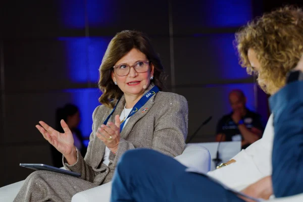 Raquel Peña destaca la solidez económica de República Dominicana en el Foro Libertas