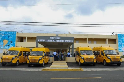 TRAE agrega seis nuevos autobuses a su flotilla en el Distrito Nacional y Santo Domingo Este de cara al nuevo año escolar