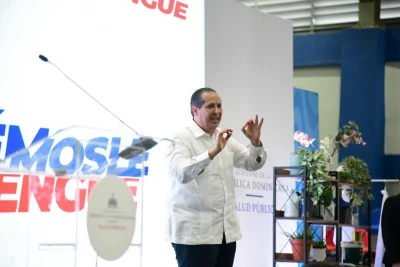 Víctor Atallah refuerza la campaña «Ganémosle al Dengue» tras impactar a más un millón de personas