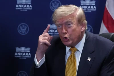 Trump advierte a Irán de un posible nuevo ataque esta noche