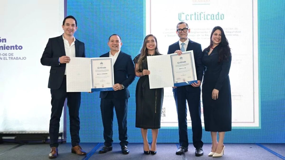 Arajet continúa fortaleciendo su cultura de seguridad laboral con certificación para todas sus localidades
