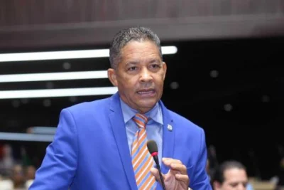 Eugenio Cedeño retira candidatura a la Secretaria General del PRM y critica proceso
