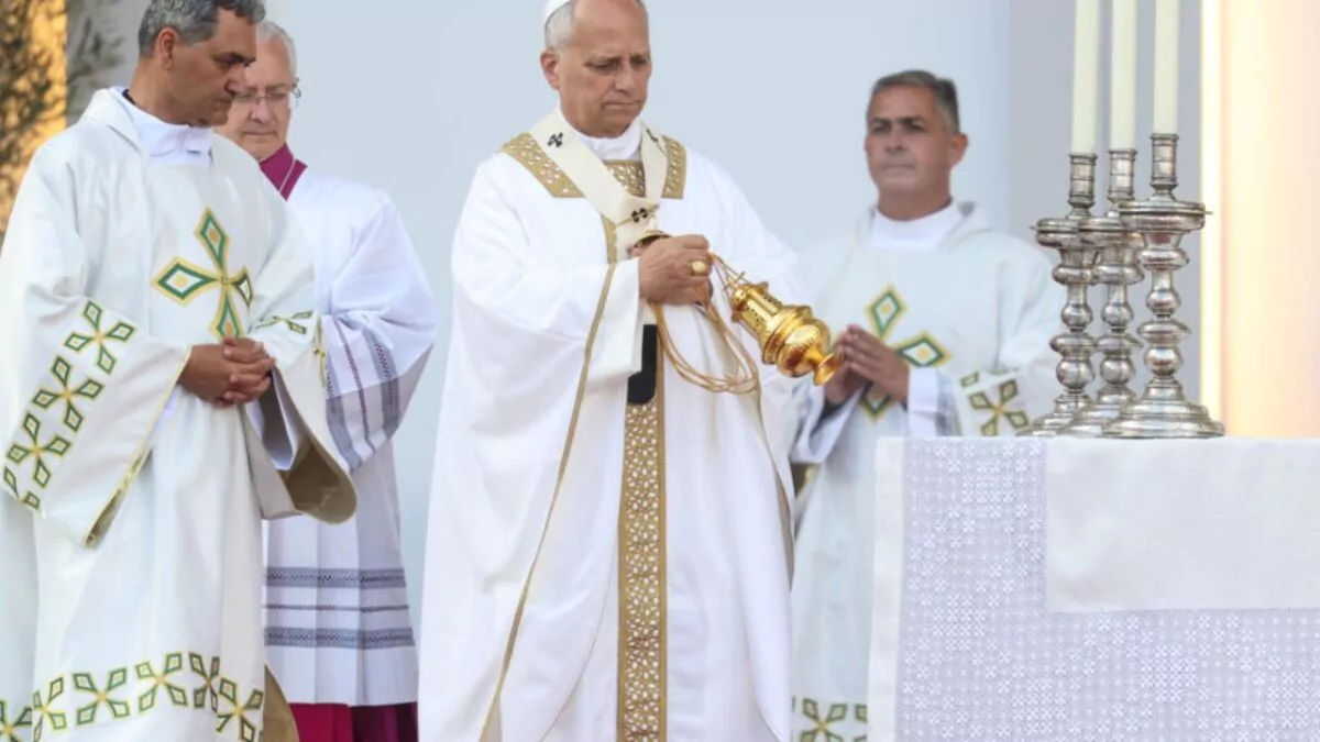 Papa León XIV acepta renuncia de obispo peruano acusado de abusos