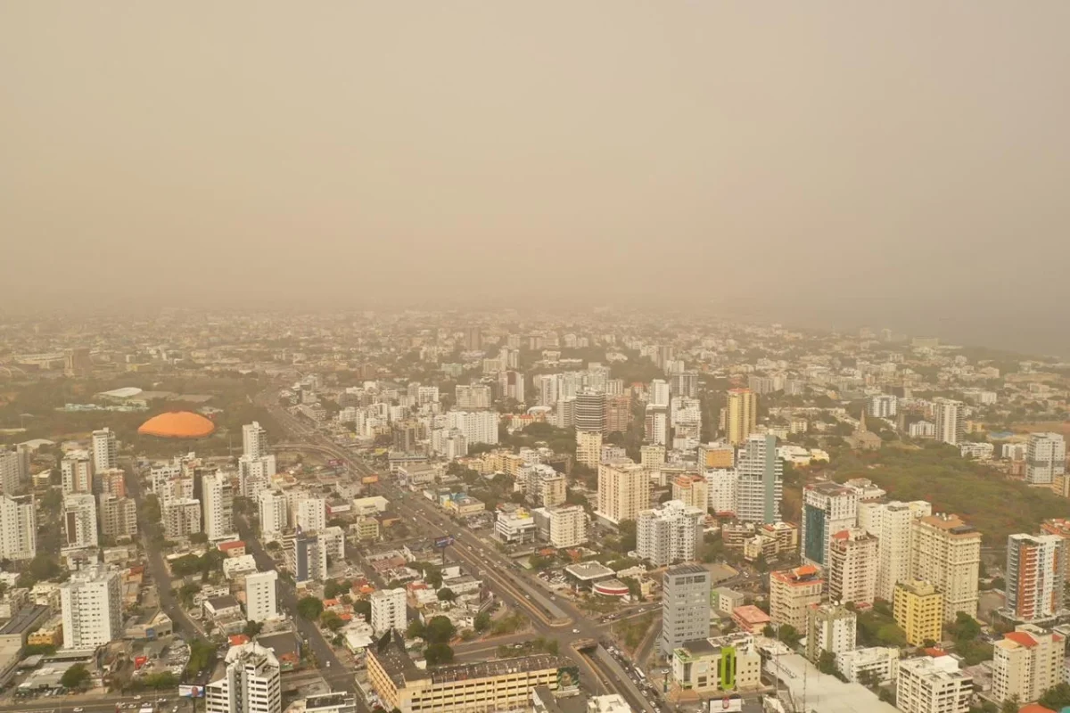 Indomet pronostica ambiente caluroso y escasas lluvias por polvo del Sahara
