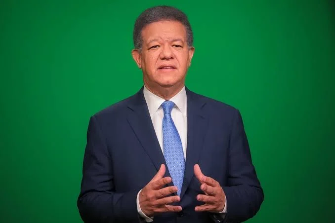 Leonel Fernández llama a la solidaridad con Venezuela