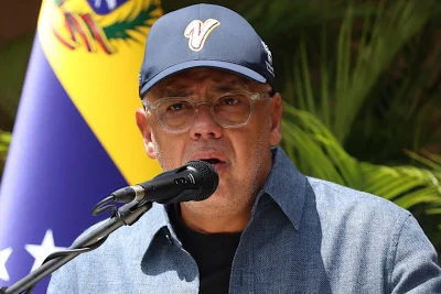 Gobierno venezolano ofrecerá reparación de viviendas a personal que atiende la emergencia