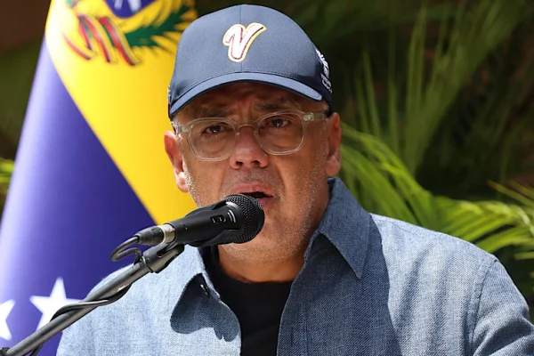 Gobierno venezolano ofrecerá reparación de viviendas a personal que atiende la emergencia