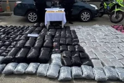 Incautan en Paraguay 311 kilos de marihuana ocultos en vehículos importados desde EE.UU.