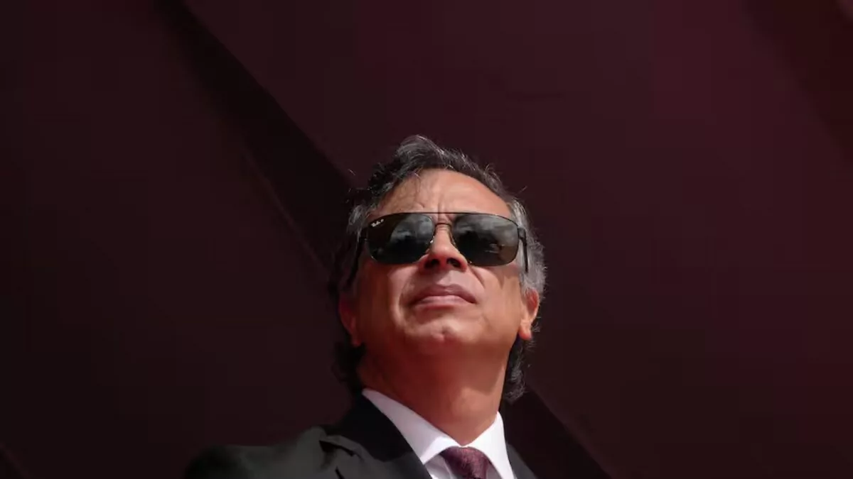 Petro se despide de las tribunas con llamado a una huelga general contra De la Espriella
