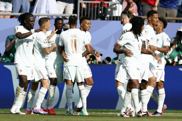 Mbappé y Dembélé ponen a Francia en semifinales