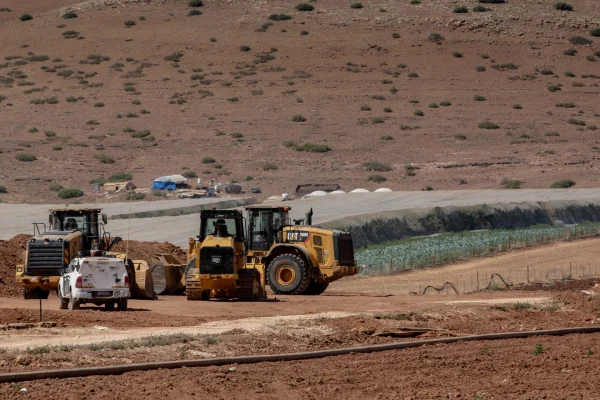 Israel construye un nuevo y kilométrico muro que segregará el Valle del Jordán palestino
