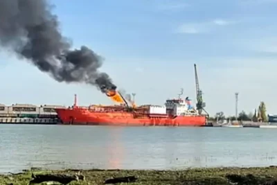 Tres marinos mueren en ataque ruso a barco en Odesa