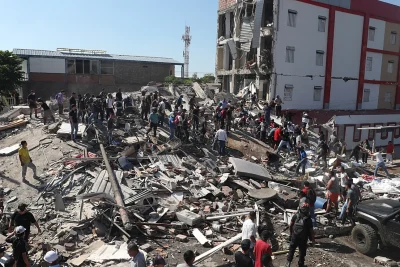 Venezuela pone a disposición de Colombia grupos de rescate y ayuda humanitaria tras terremoto