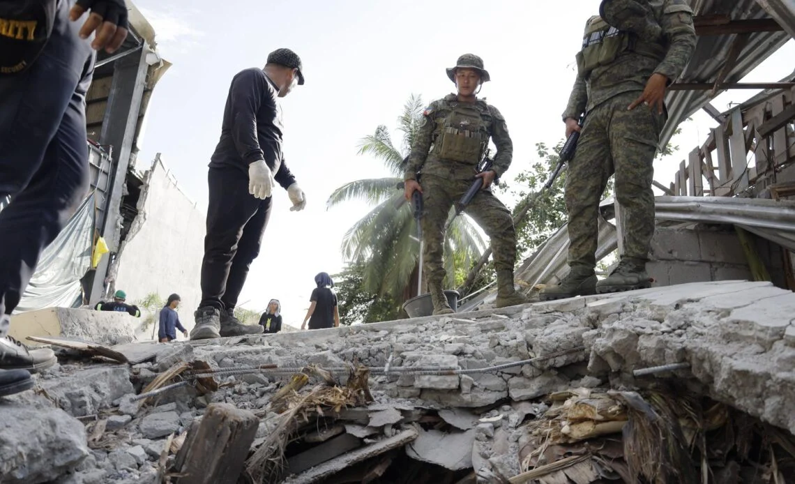 Se registra terremoto de magnitud 6,3 sacude en la isla filipina de Mindanao