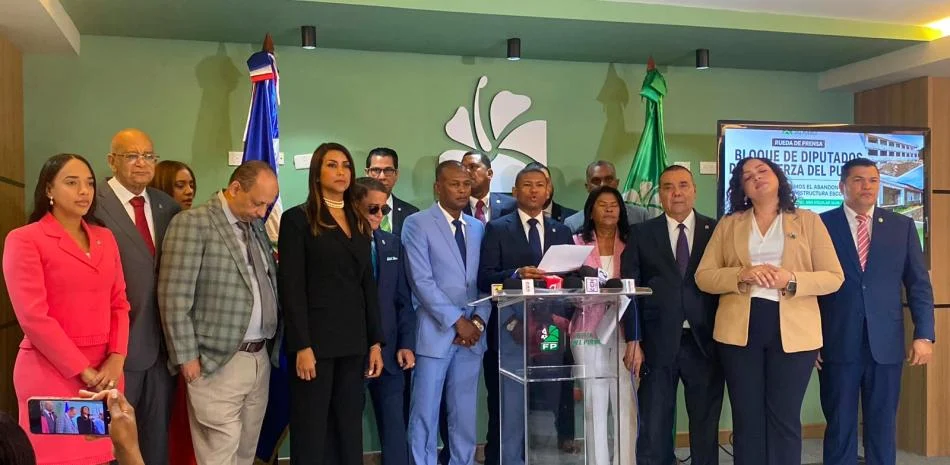 FP solicita interpelación del ministro de Educación por condiciones de las escuelas