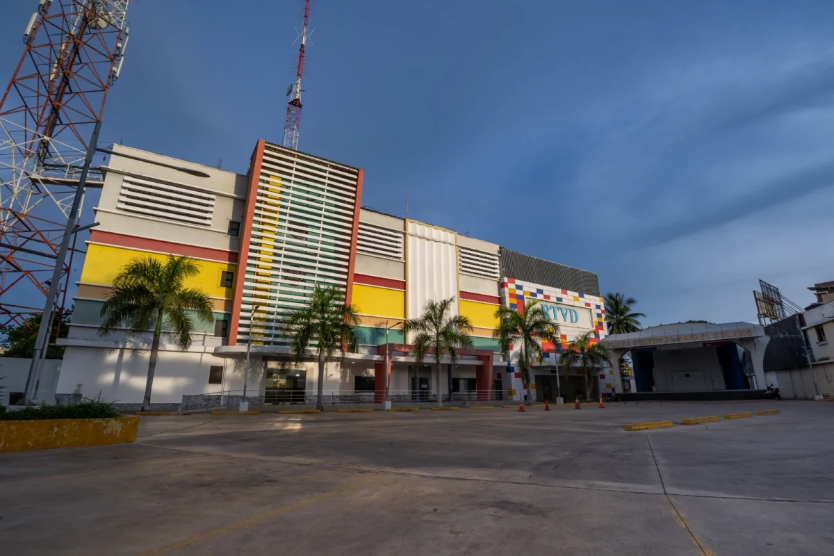 RTVD celebra 74 años en medio de su transformación total