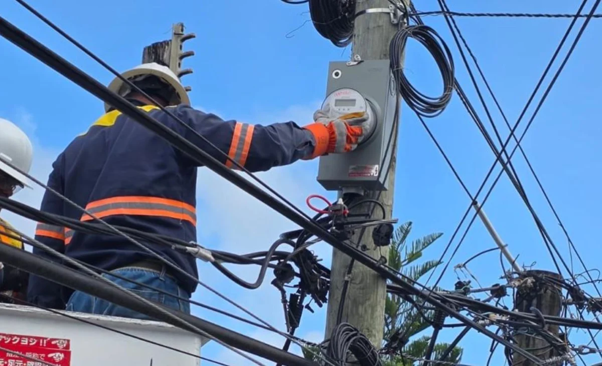 Edeeste inicia instalación de 145,000 medidores inteligentes para modernizar servicio eléctrico