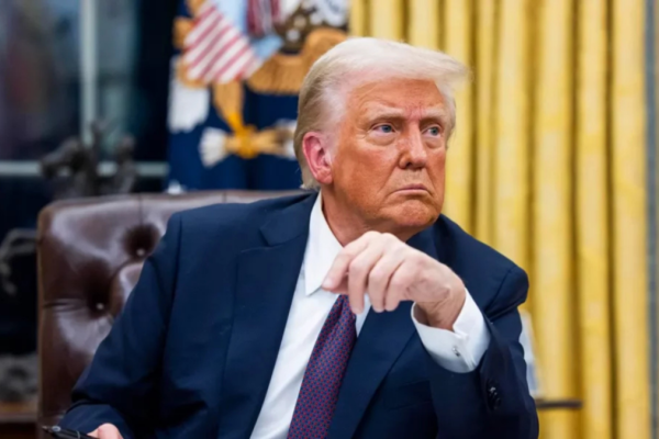 Trump dice que declarará el estrecho de Ormuz «territorio de EEUU» tras «derrotar a Irán»