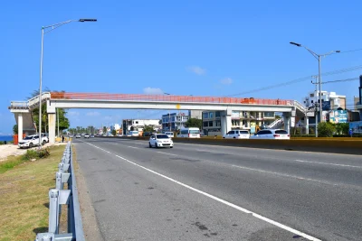 Cierran parcialmente la Autopista Las Américas desde esta noche por trabajos en puente peatonal