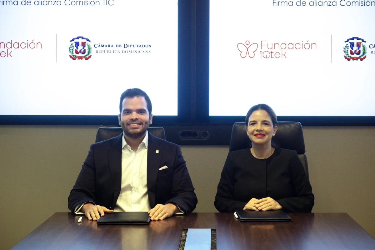 Fundación iQtek y la Comisión TIC de la Cámara de Diputados unen esfuerzos para impulsar el talento tecnológico