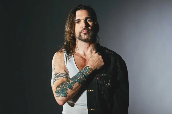 Juanes lanza una campaña para reparar las zonas afectadas por el terremoto en Colombia