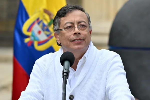 Petro denuncia supuesto fraude de De la Espriella y teme nuevo gobierno desate guerra civil