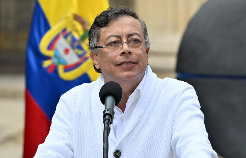 Petro denuncia supuesto fraude de De la Espriella y teme nuevo gobierno desate guerra civil