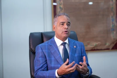 Joel Santos asegura que el país cuenta con energía suficiente para suplir la demanda eléctrica
