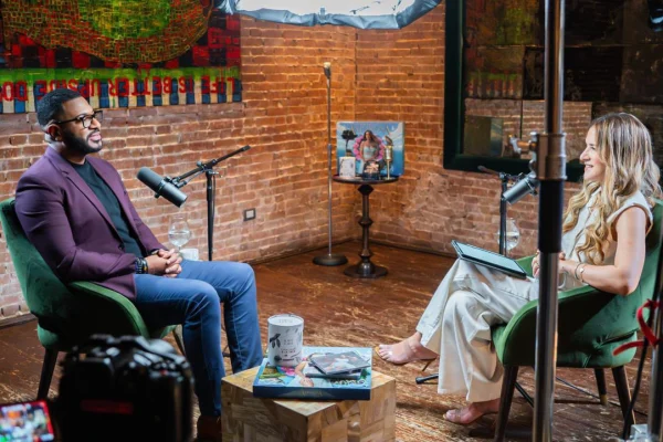 «Se puede vivir de contar las buenas historias»: Vladimir Jáquez, «Lord Jáquez», habla de su fórmula en «Cinco Palabras»
