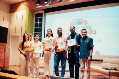 Octava edición del Panel Juventud Empoderada reúne líderes nacionales y reconoce a más de 100 jóvenes sobresalientes