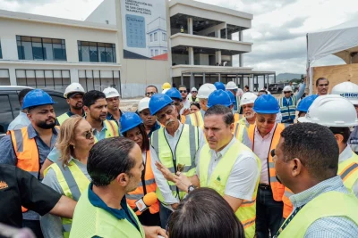 Ministro Jean Luis Rodríguez supervisa construcción del Hospital Traumatológico de San Cristóbal