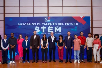 Abinader reconoce a más de 170 estudiantes por proyectos de ciencia y tecnología