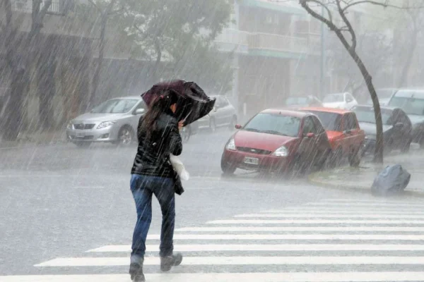 Vaguada y onda tropical provocarán fuertes lluvias en gran parte del país