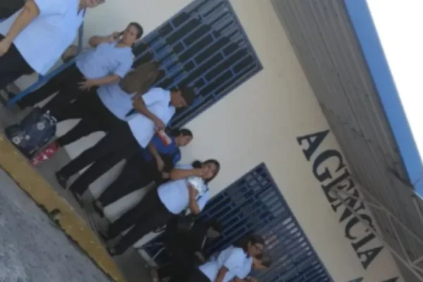 Evacúan edificios y hospitales en Panamá por fuerte sismo con epicentro en Colombia