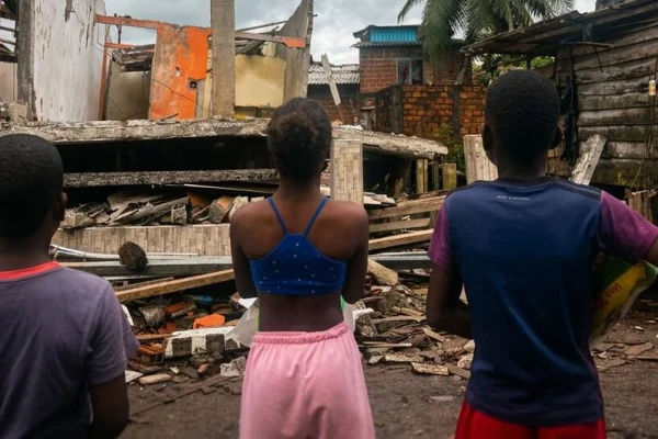 Al menos 329 personas han fallecido en el terremoto de Colombia y 247 siguen desaparecidas