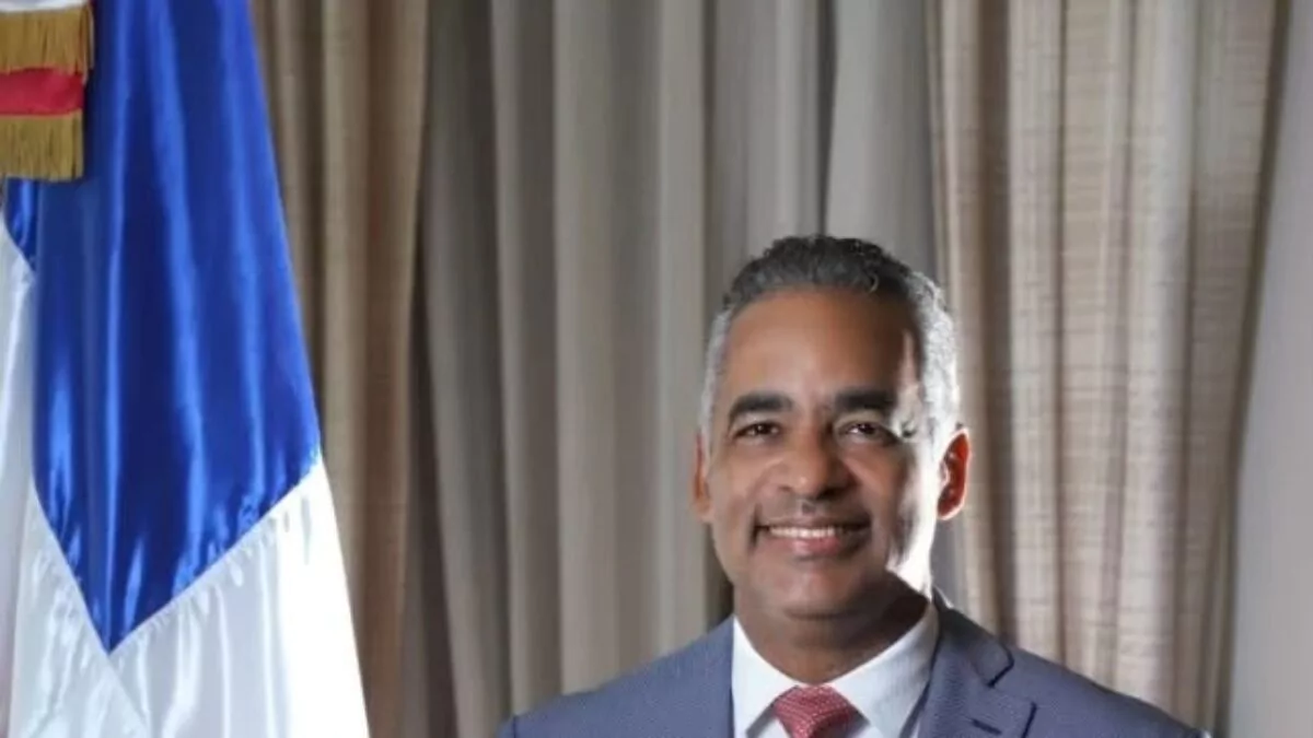 Abinader designa a Joel Santos como presidente del CUED y coordinador del Gabinete de Energía