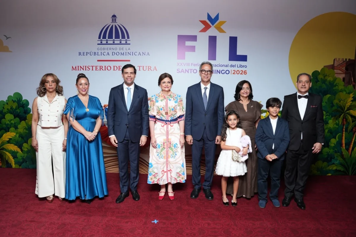 Raquel Peña y Roberto Ángel Salcedo inauguran la XXVIII Feria Internacional del Libro